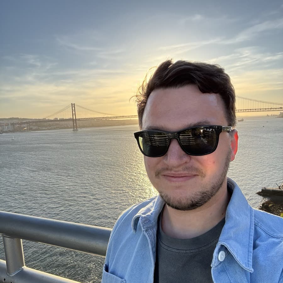 Alex — solo web developer